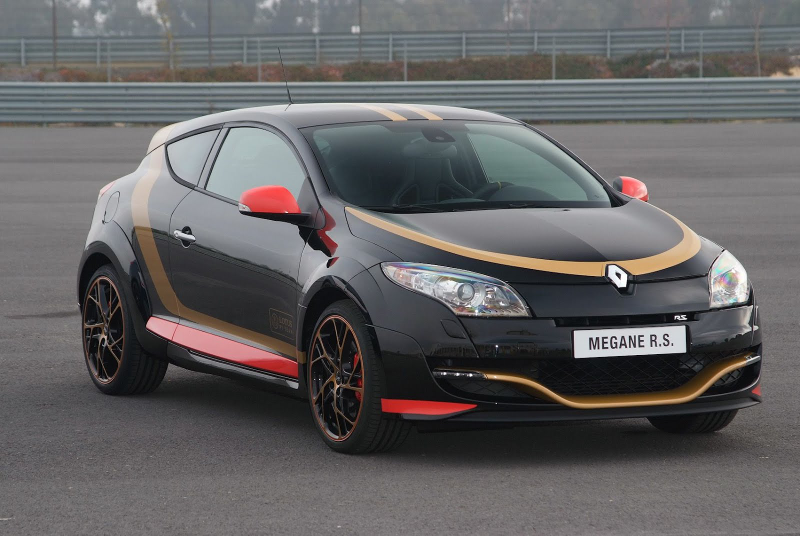 Illustration for article titled That One Time Renault Painted Méganes Like F1 Cars